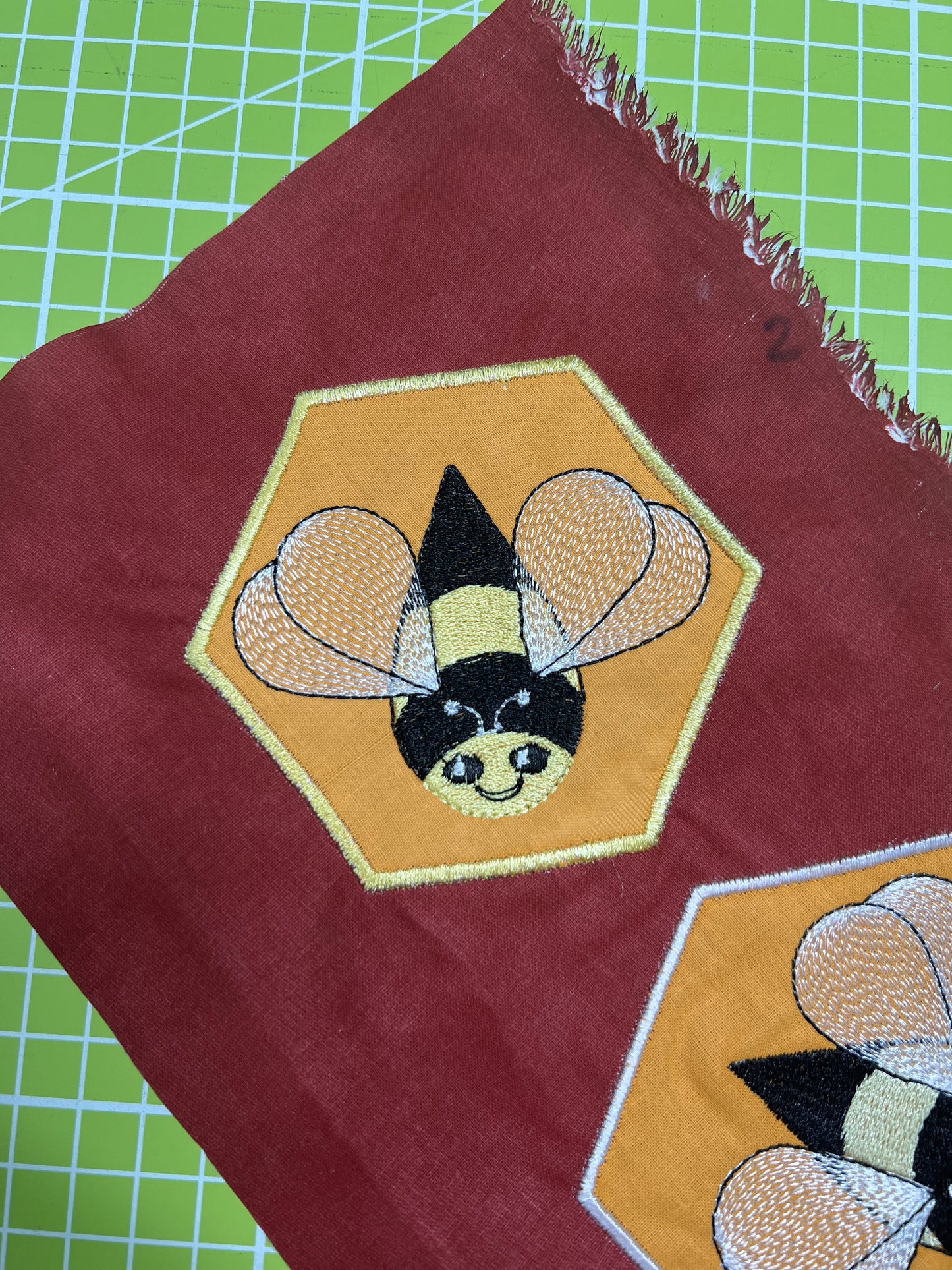 100x100 Biene - Applikation