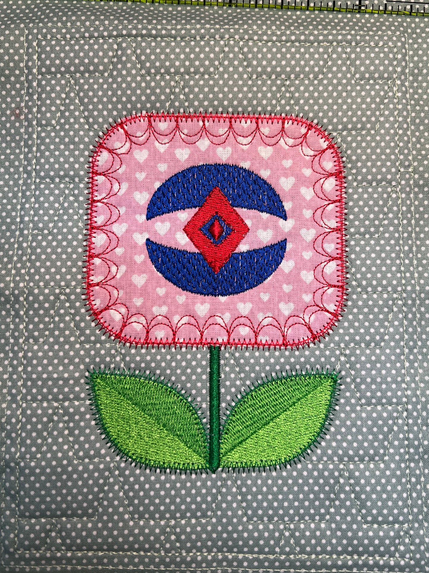 Nordic Bloom (Blume Applikation und Quilt)