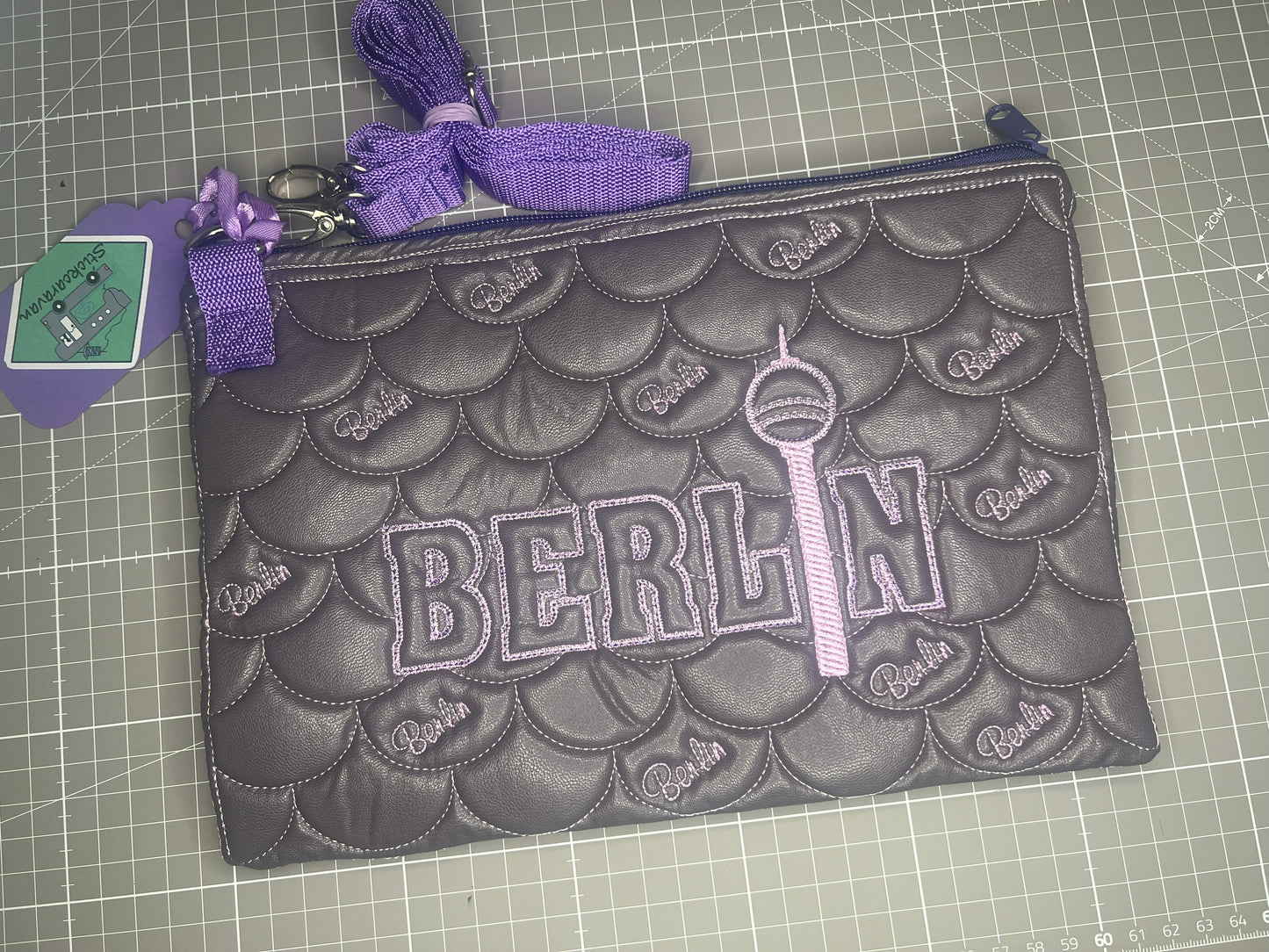 Crossbag - Berlin Bag - Lila - Handmade