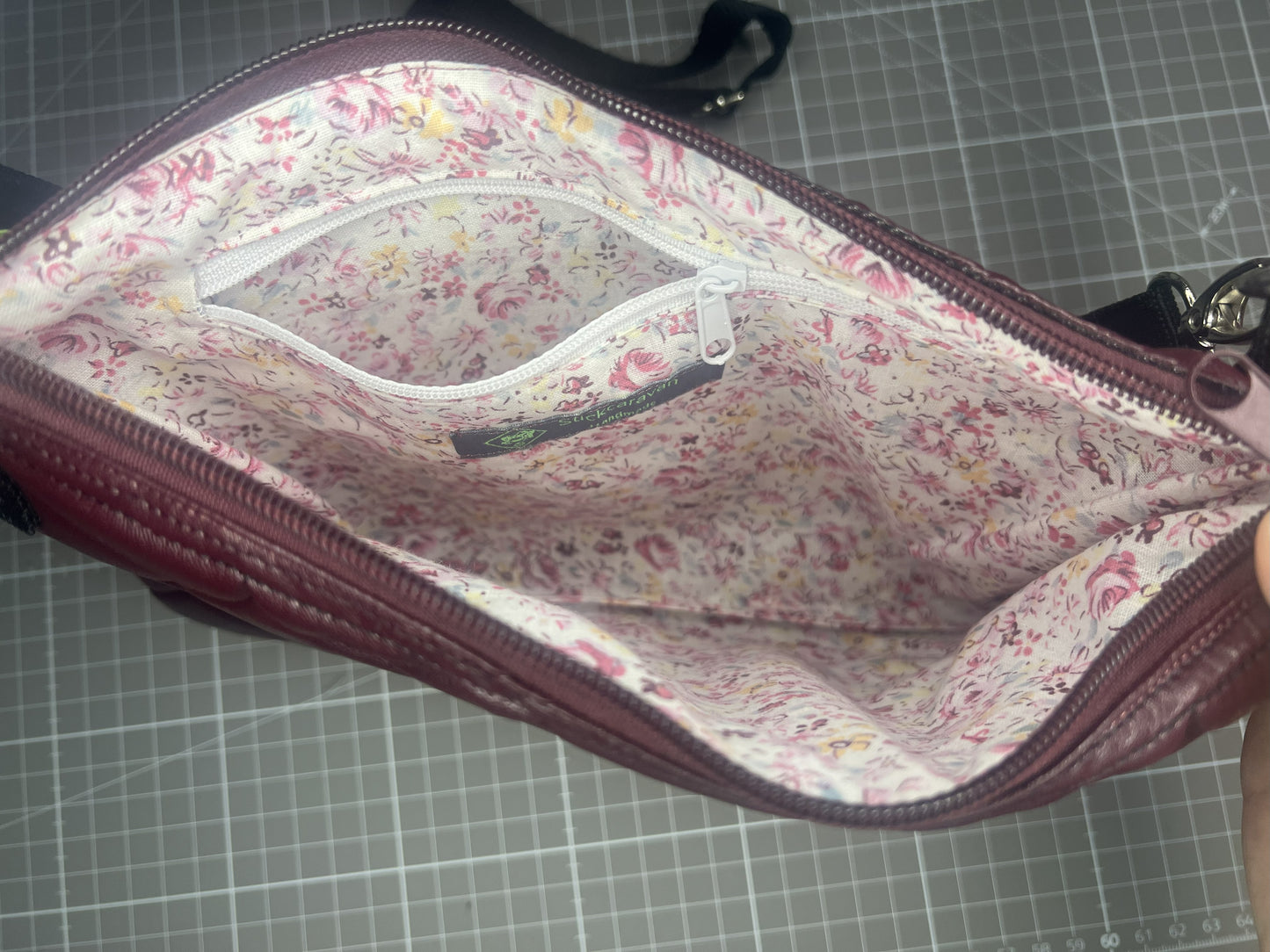 Crossbag - Berlin Bag - Weinrot - Handmade